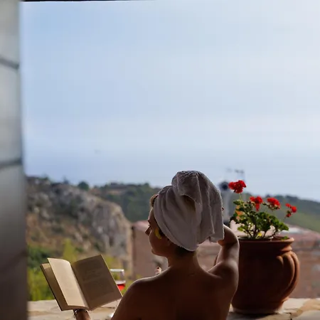 Bed & Breakfast Aspalathos Guest 3*