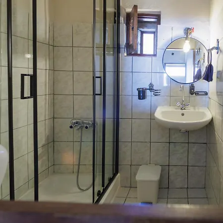 Aspalathos Guest Bed & Breakfast 3*